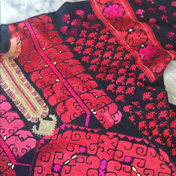 😍BUILT FOR BEAUTY😍 - Picture 2 of 8